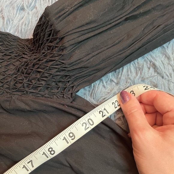 Anthropologie Maeve Black Modern Peasant Blouse Smocked Neckline Size 6 - Picture 5 of 7